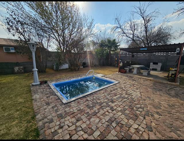 3 BEDROOM HOUSE FOR SALE IN SASOLBURG EXT 1